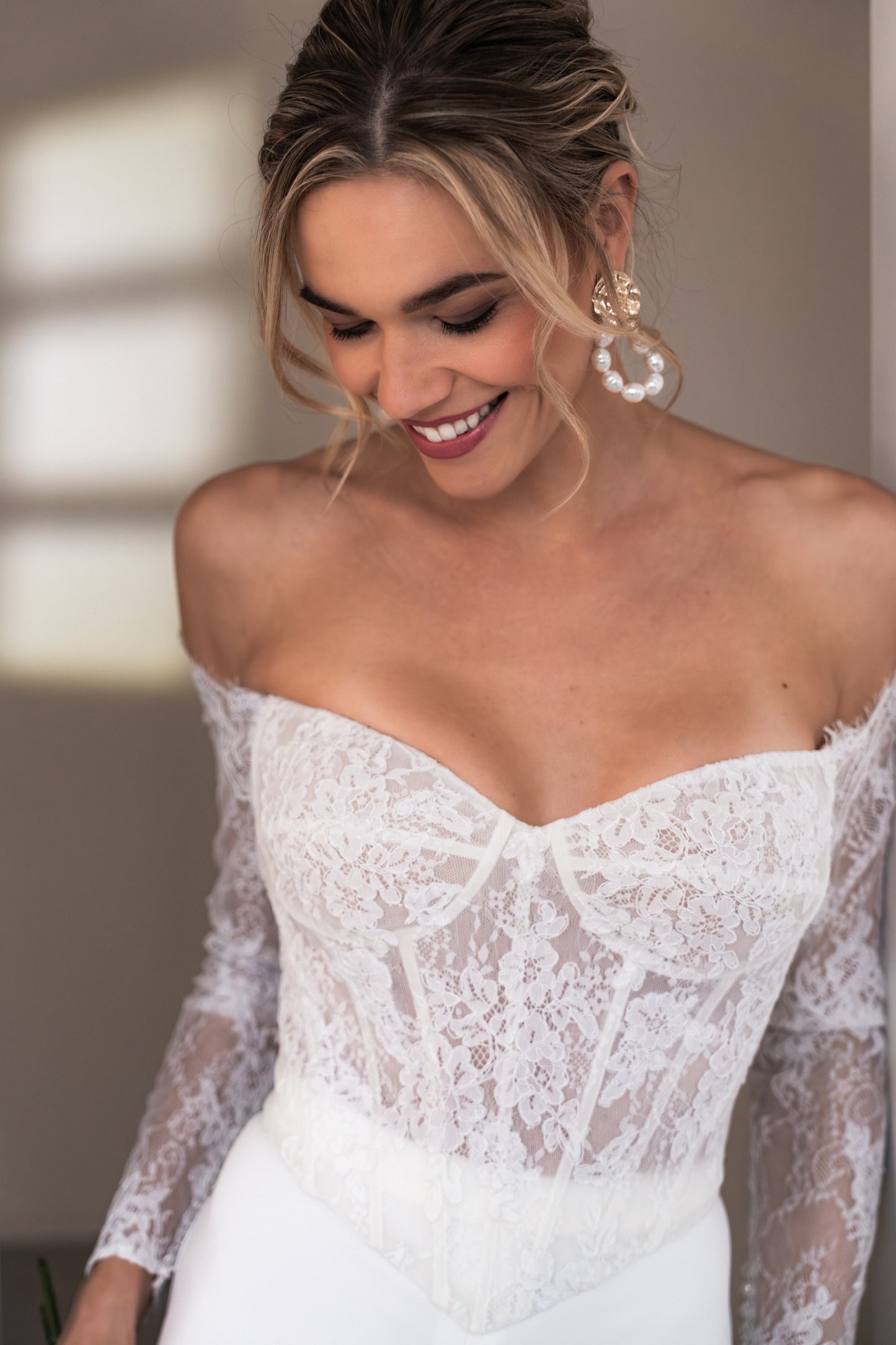 Carla Corsage ivory