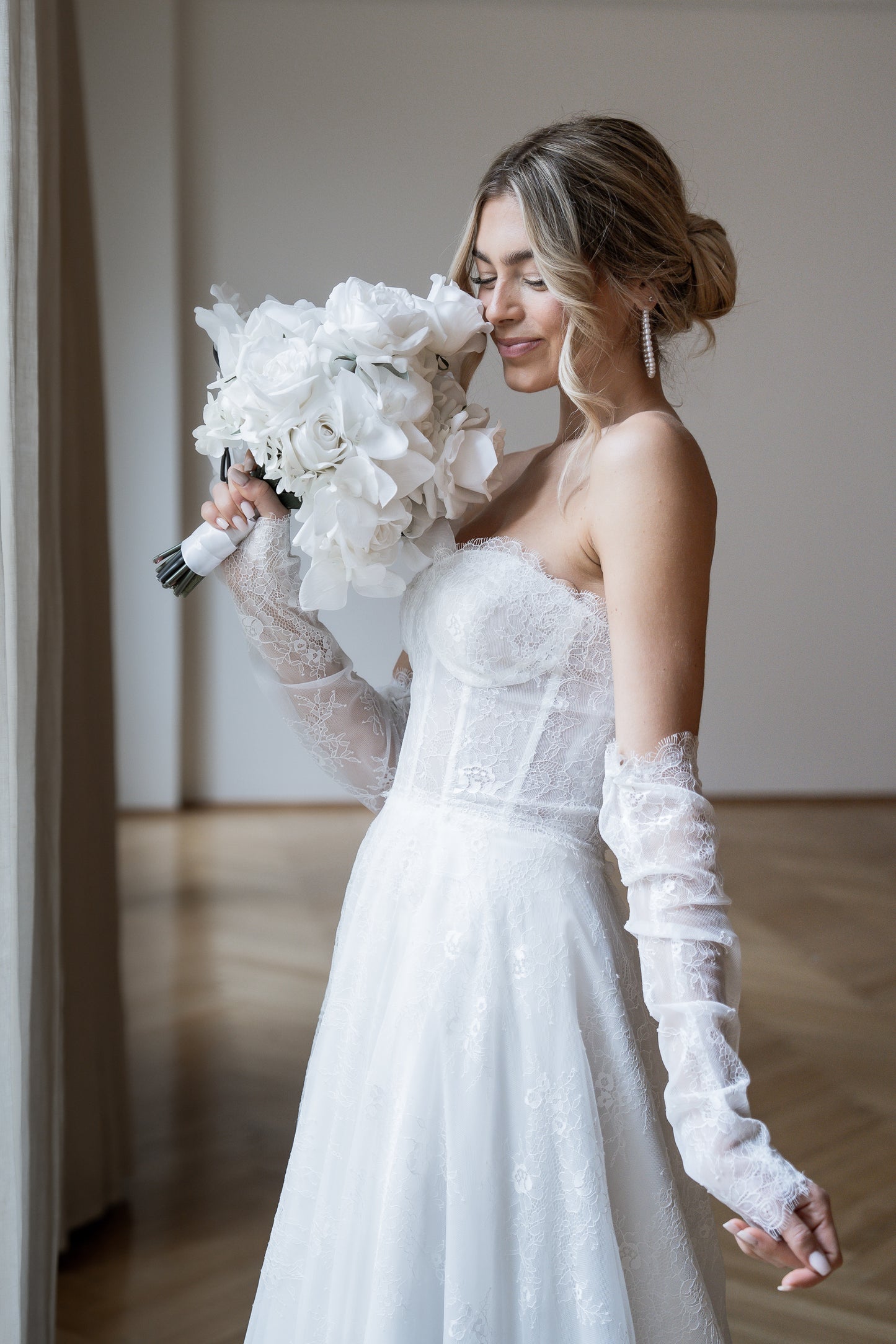 Mary Lace Kleid